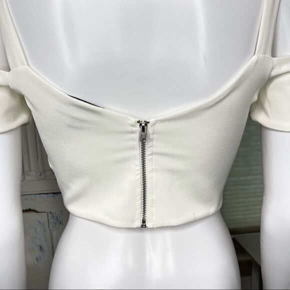 Topshop White Ivory Cold Shoulder Short Cap Sleeves Crop Zipper Back Top Size 0 - Picture 6 of 15
